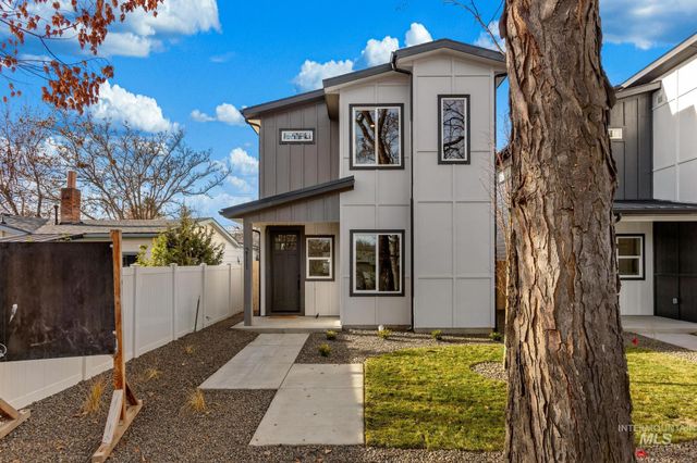 2111 S Pacific St, Boise, ID 83705