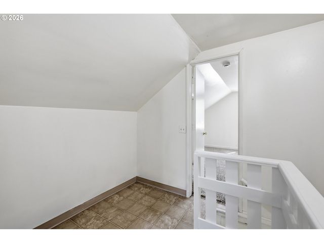 2189 HILYARD St, Eugene, OR 97405