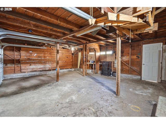 2189 HILYARD St, Eugene, OR 97405