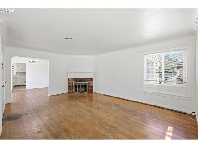 2189 HILYARD St, Eugene, OR 97405
