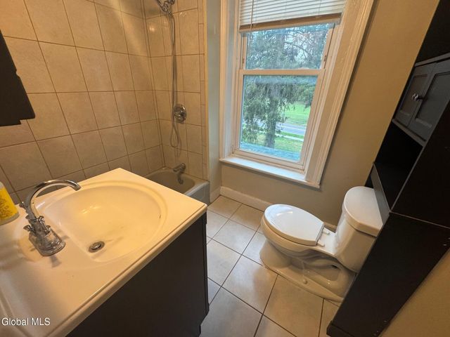 1519 New Scotland Road 2 Right, Bethlehem, NY 12159