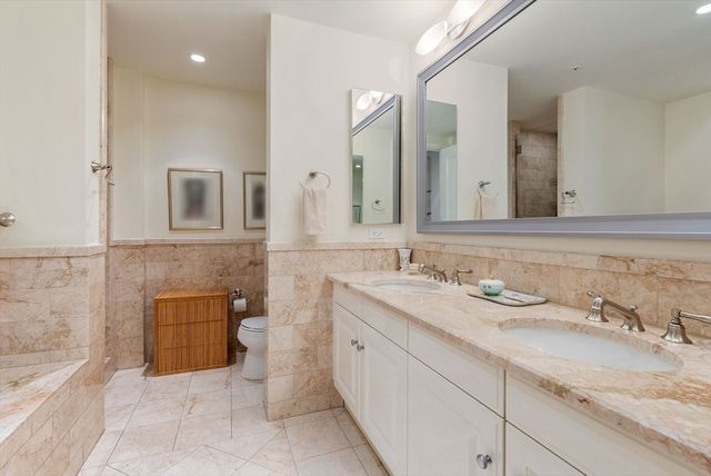 2 Avery Street 21E, Boston, MA 02111