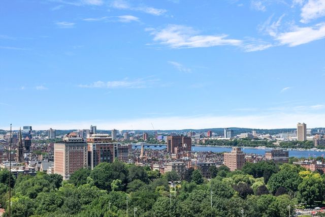 2 Avery Street 21E, Boston, MA 02111