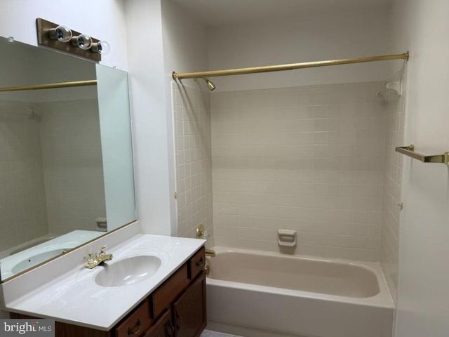 11606 SAVANNAH DR, Fredericksburg, VA 22407