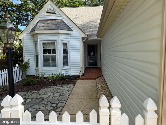 11606 SAVANNAH DR, Fredericksburg, VA 22407