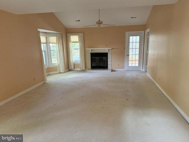 11606 SAVANNAH DR, Fredericksburg, VA 22407