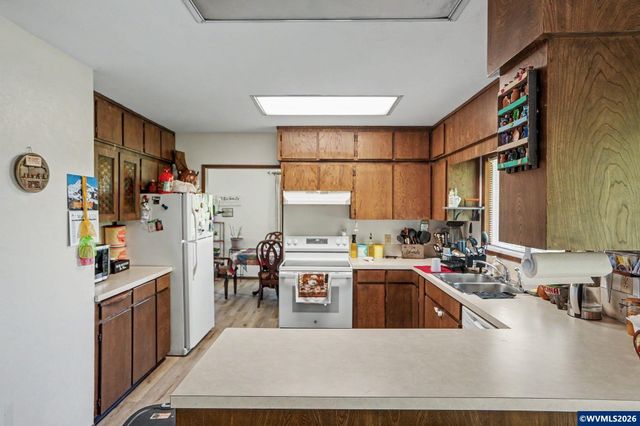 21951 S Highway 99E, Canby, OR 97013