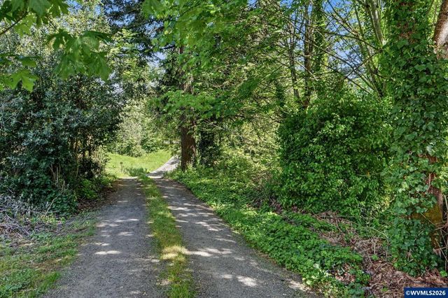 21951 S Highway 99E, Canby, OR 97013