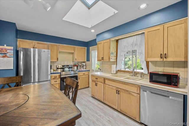 10 Richard Road, Mahopac, NY 10541