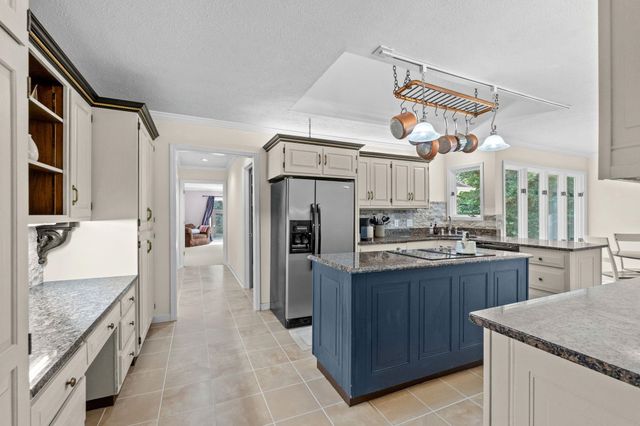 1762 Cliffwood Dr., Myrtle Beach, SC 29572