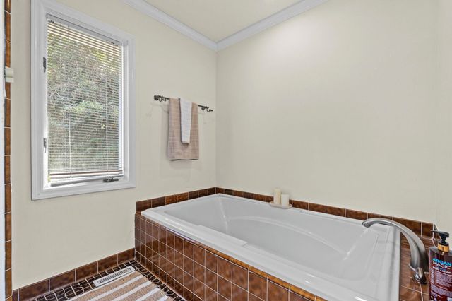 1762 Cliffwood Dr., Myrtle Beach, SC 29572