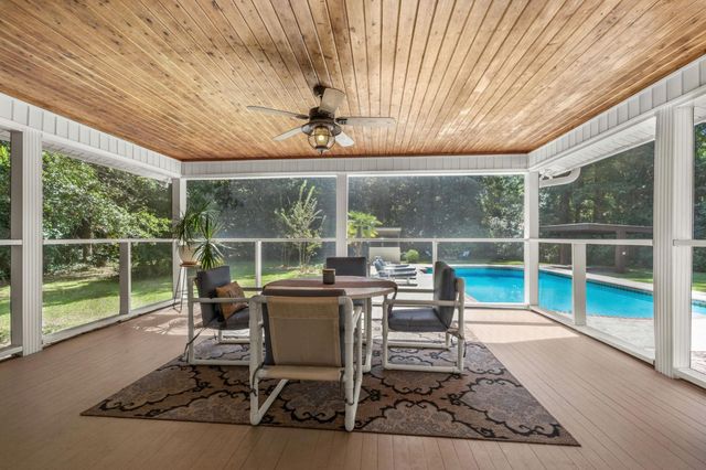 1762 Cliffwood Dr., Myrtle Beach, SC 29572