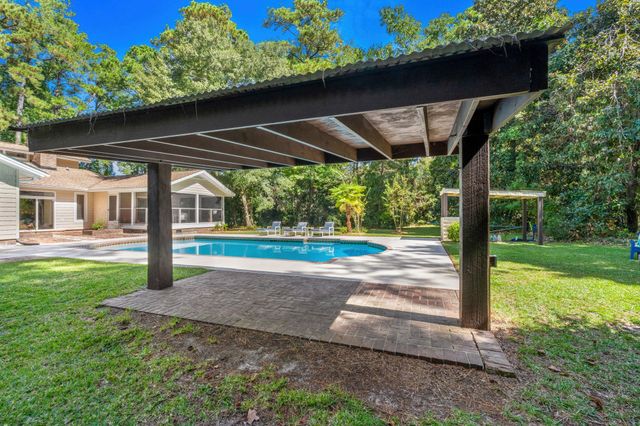 1762 Cliffwood Dr., Myrtle Beach, SC 29572