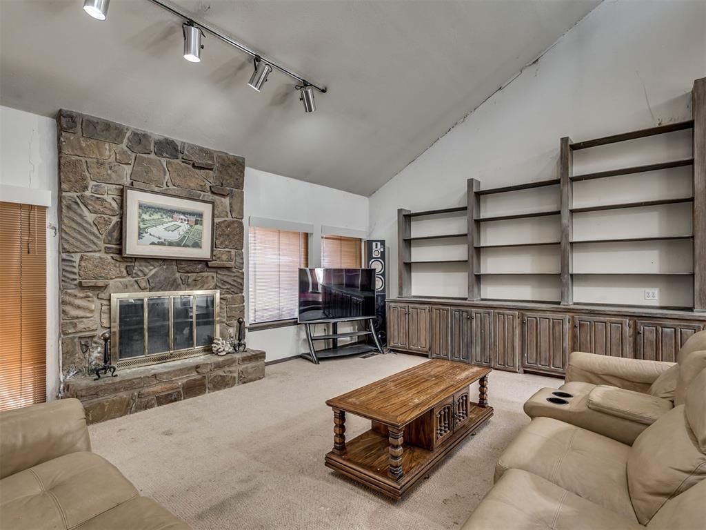 Image 11 of property listing at 3142 Rock Ridge Place, Oklahoma City, OK 73120