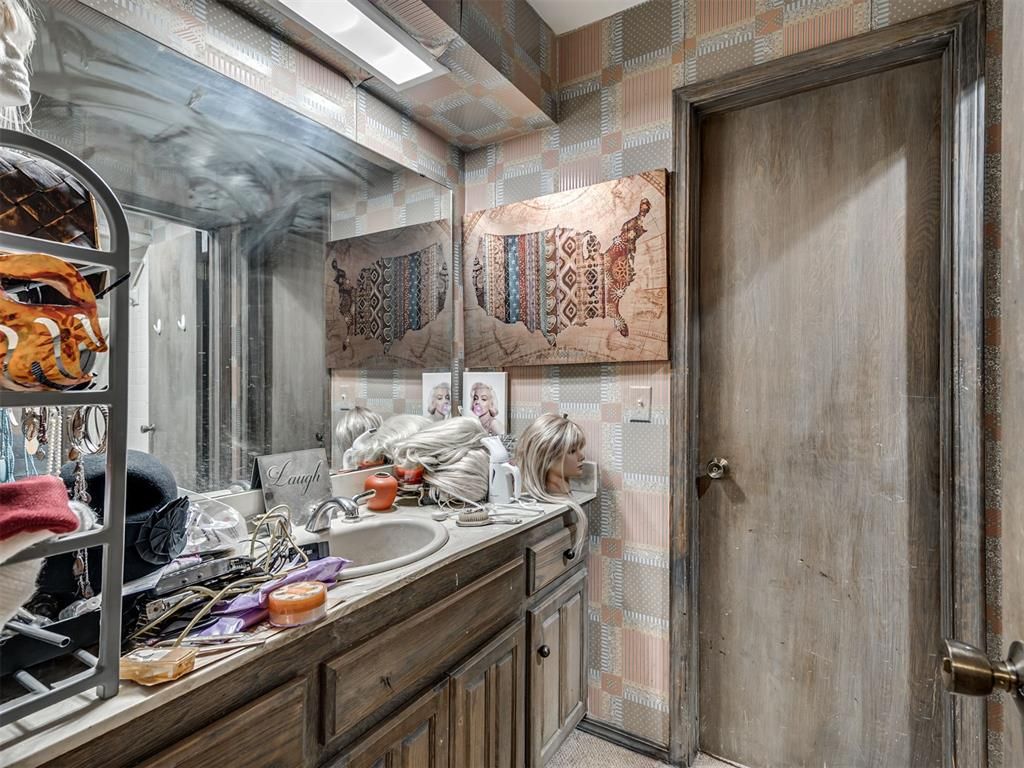 Image 25 of property listing at 3142 Rock Ridge Place, Oklahoma City, OK 73120