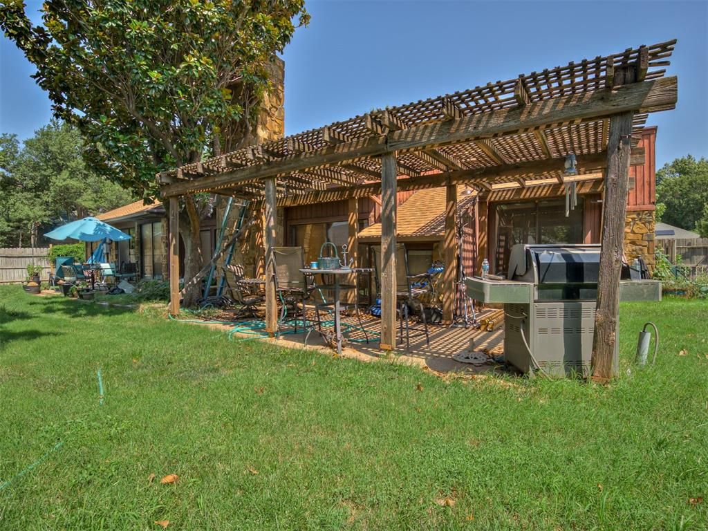 Image 29 of property listing at 3142 Rock Ridge Place, Oklahoma City, OK 73120