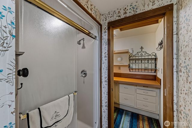 2201 30th Street, Bellingham, WA 98225