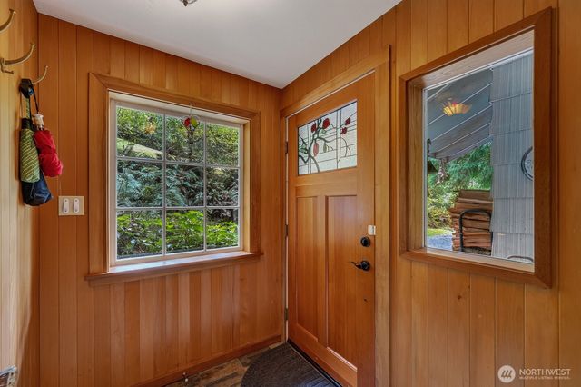 2201 30th Street, Bellingham, WA 98225