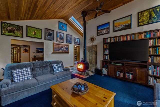 2201 30th Street, Bellingham, WA 98225