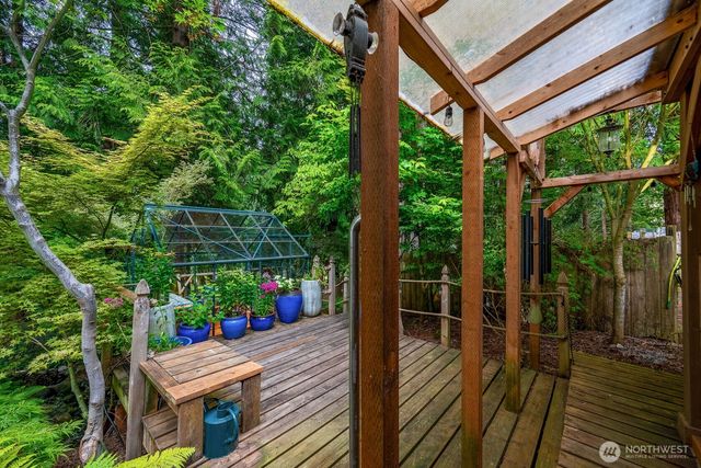 2201 30th Street, Bellingham, WA 98225