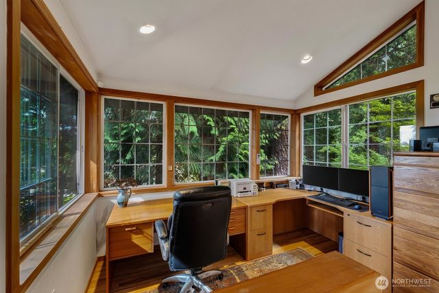 2201 30th Street, Bellingham, WA 98225