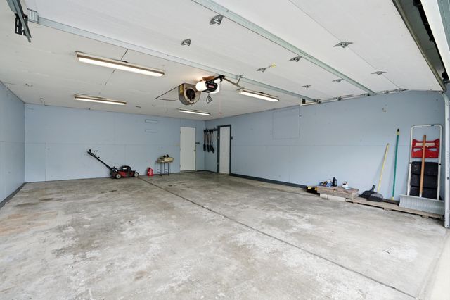 627 Olympia Road, Valparaiso, IN 46385