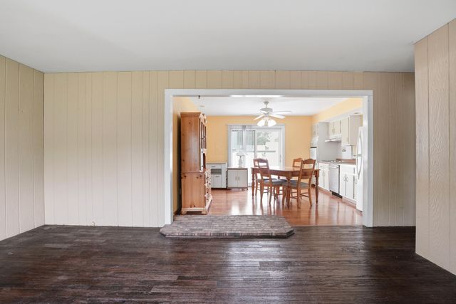 627 Olympia Road, Valparaiso, IN 46385