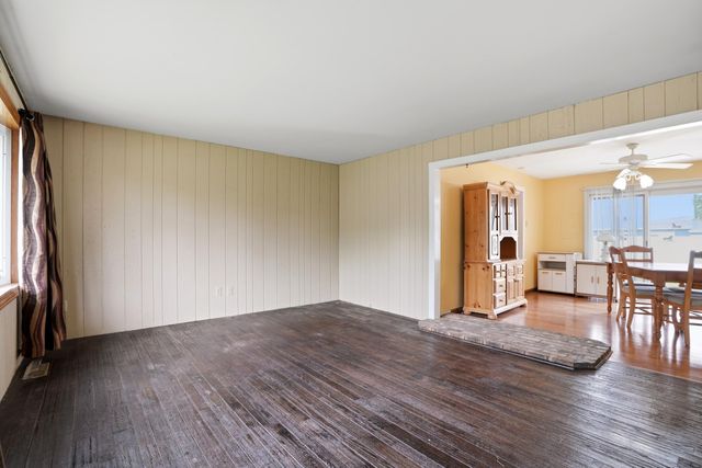 627 Olympia Road, Valparaiso, IN 46385
