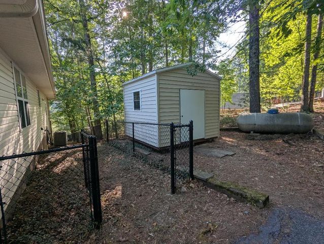 283 Deaver Cove Road, Blairsville, GA 30512