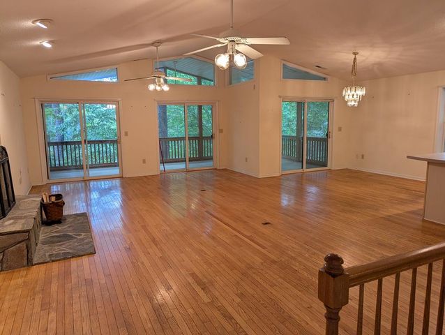 283 Deaver Cove Road, Blairsville, GA 30512