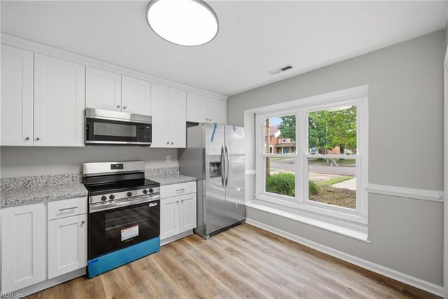 315 Paxford DR, Virginia Beach, VA 23462