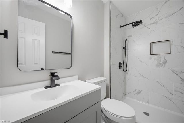 315 Paxford DR, Virginia Beach, VA 23462