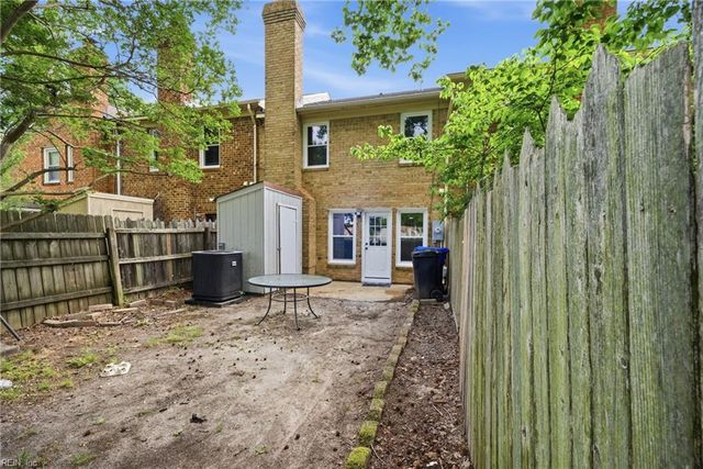 315 Paxford DR, Virginia Beach, VA 23462