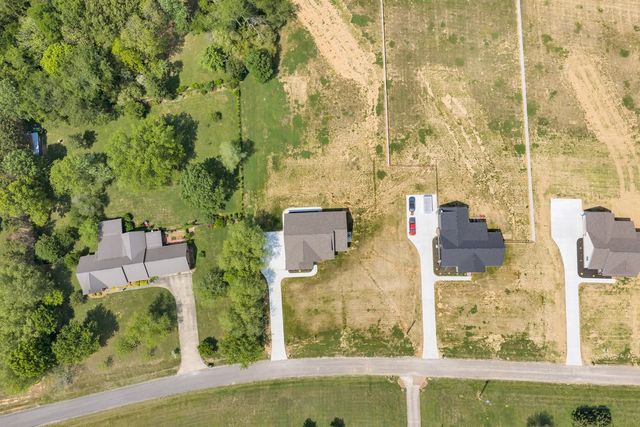 188 Wiseman Ln, Winchester, TN 37398