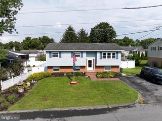 501 CARA CT, Martinsburg, WV 25401