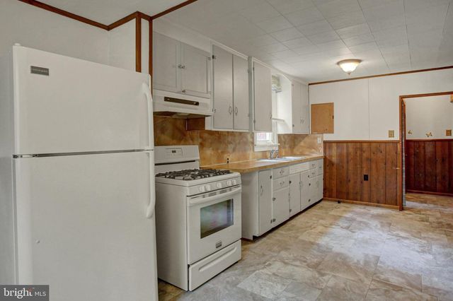 343 W QUEEN ST, Chambersburg, PA 17201