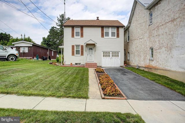343 W QUEEN ST, Chambersburg, PA 17201