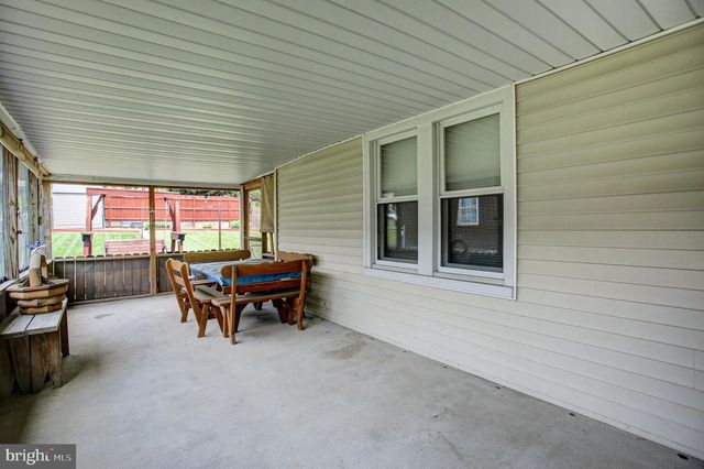 343 W QUEEN ST, Chambersburg, PA 17201