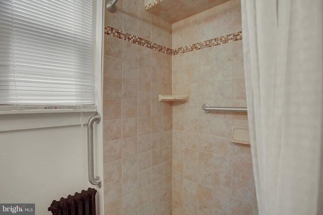 343 W QUEEN ST, Chambersburg, PA 17201
