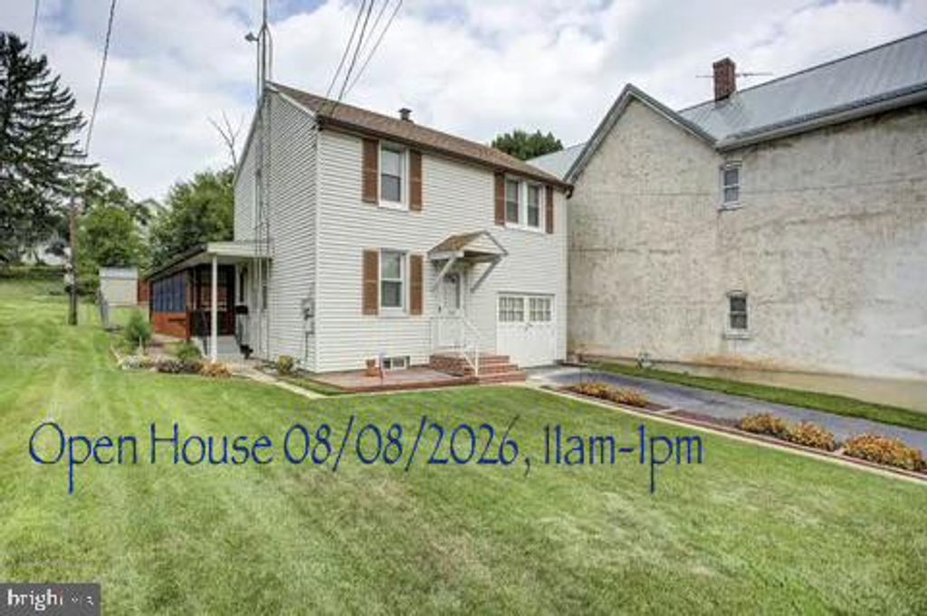343 W QUEEN ST, Chambersburg, PA 17201