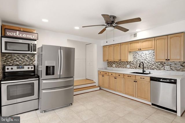 805 S KENT ST, Winchester, VA 22601