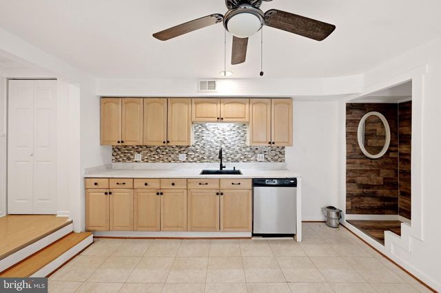 805 S KENT ST, Winchester, VA 22601