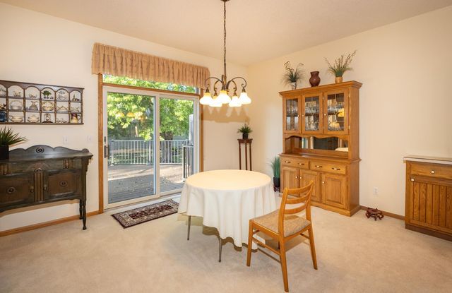 3325 W Prairiewood Drive S, Fargo, ND 58103