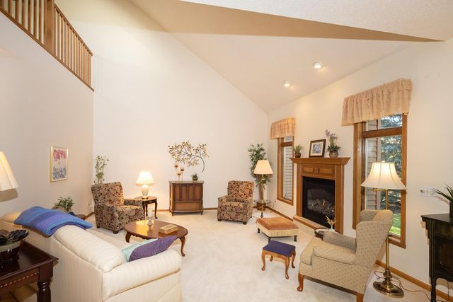 3325 W Prairiewood Drive S, Fargo, ND 58103