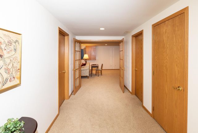 3325 W Prairiewood Drive S, Fargo, ND 58103