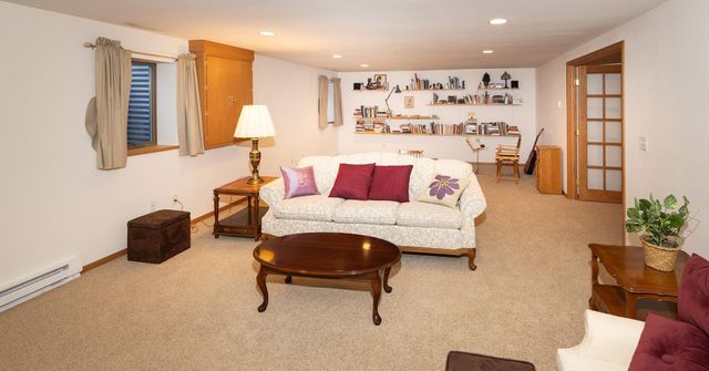 3325 W Prairiewood Drive S, Fargo, ND 58103