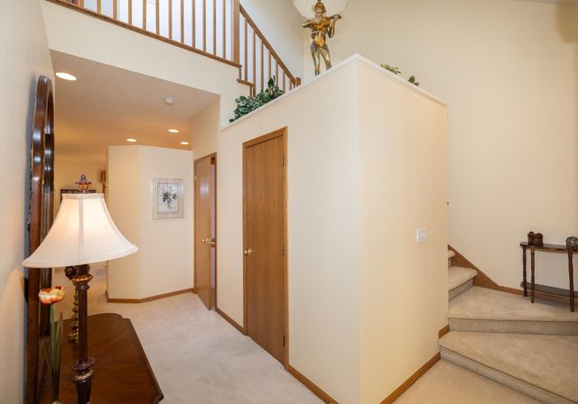 3325 W Prairiewood Drive S, Fargo, ND 58103