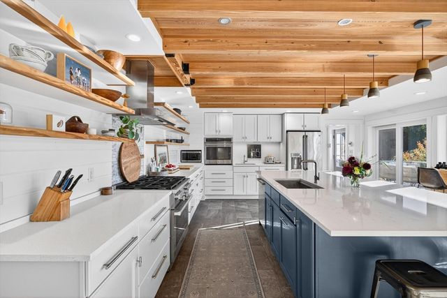 36 Areys Lane, Orleans, MA 02653