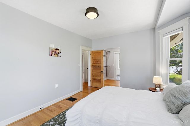 2806 Madison Road, Cincinnati, OH 45209