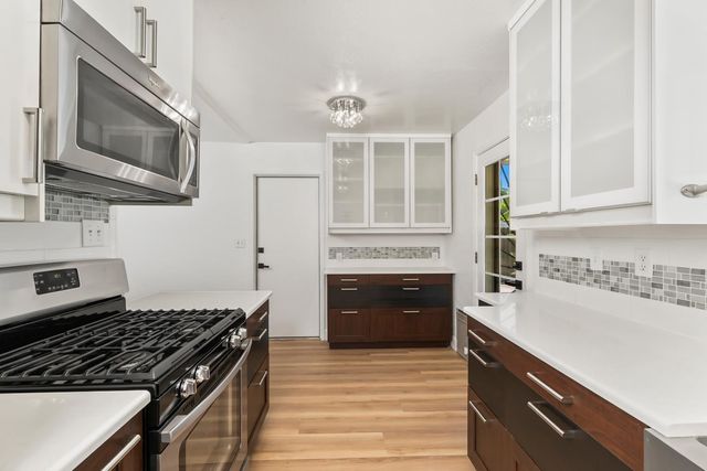 8161 Kaula Dr, Fair Oaks, CA 95628
